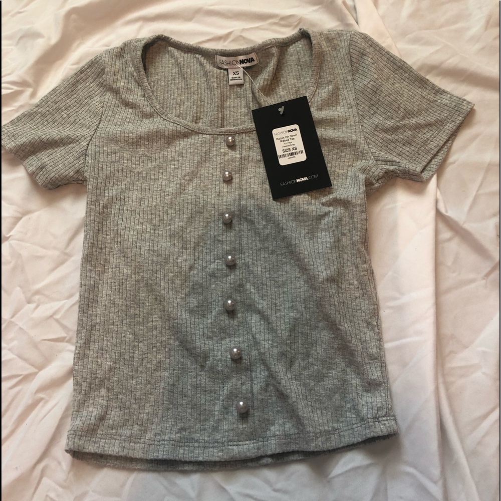 Button On Down Ripped Tee - Picture 4 of 5